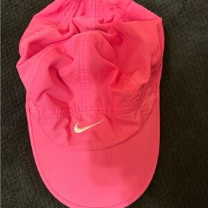 Nike Featherlight Dri-Fit Highlighter Pink Women's Hat